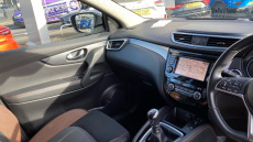 Nissan Qashqai 1.3 DiG-T N-Motion 5dr Petrol Hatchback